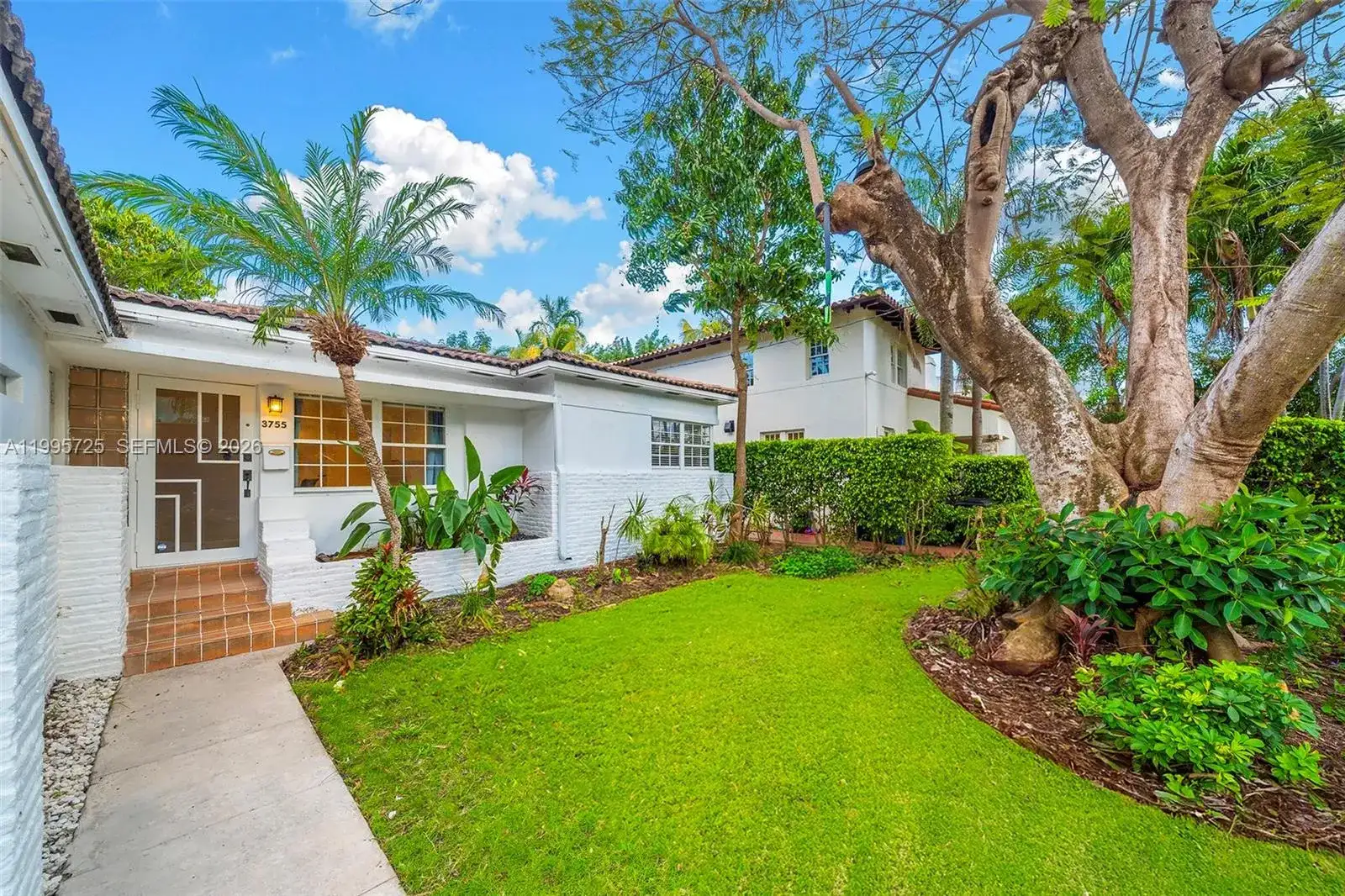 3755 Royal Palm Ave, Miami Beach FL 33140 photo 3