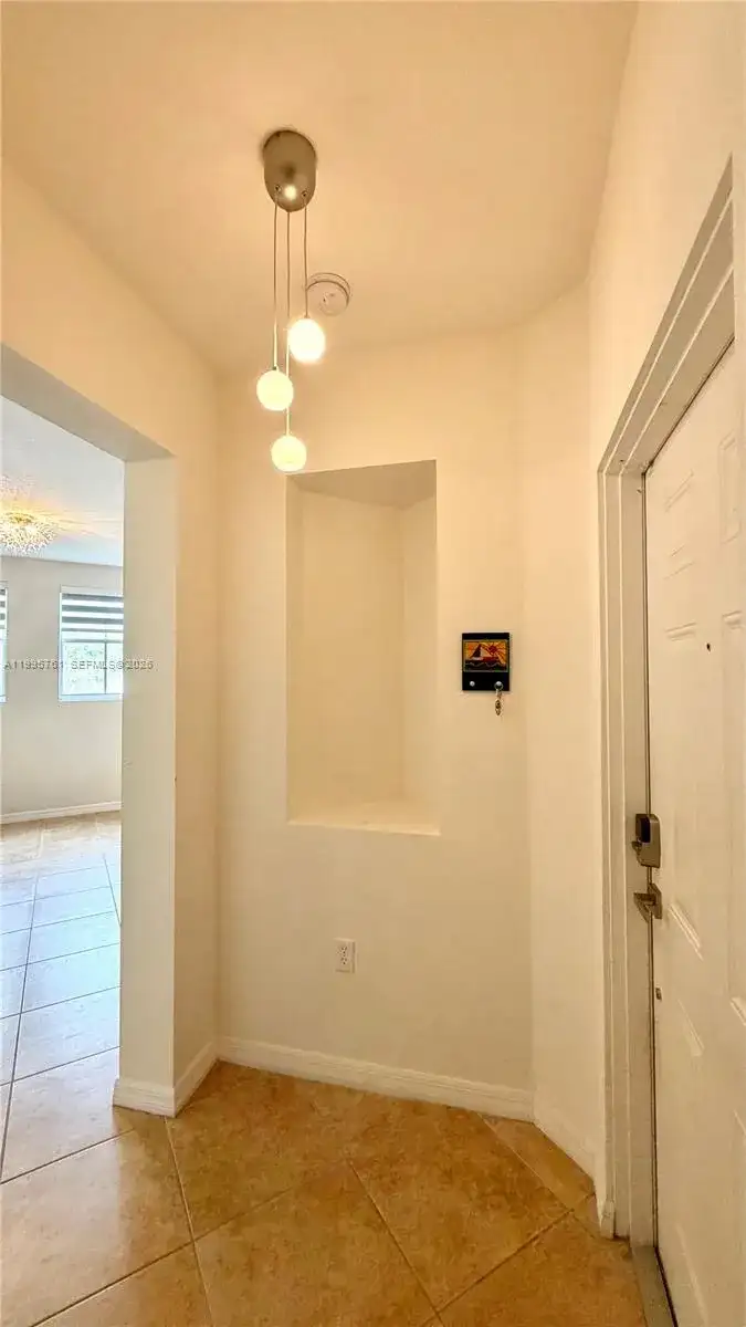 10870 NW 88th Ter # 216, Doral FL 33178 photo 3