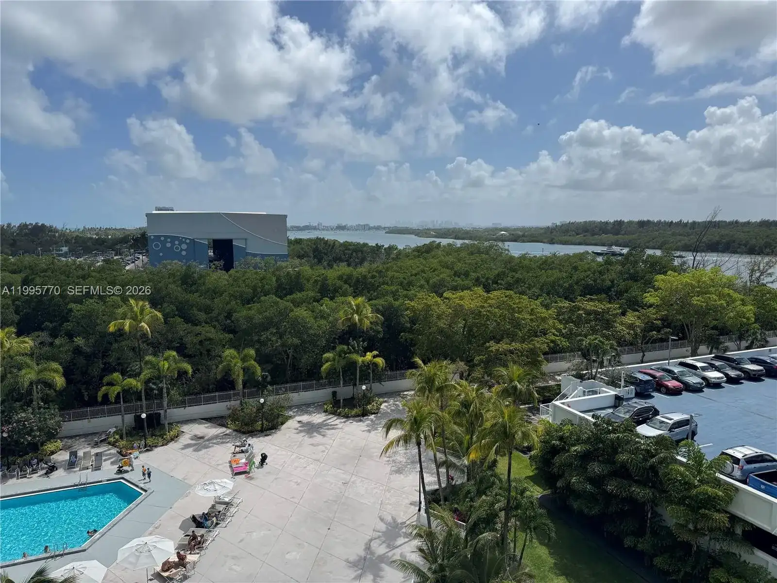 100 Bayview Dr # 725, Sunny Isles Beach FL 33160 photo 4