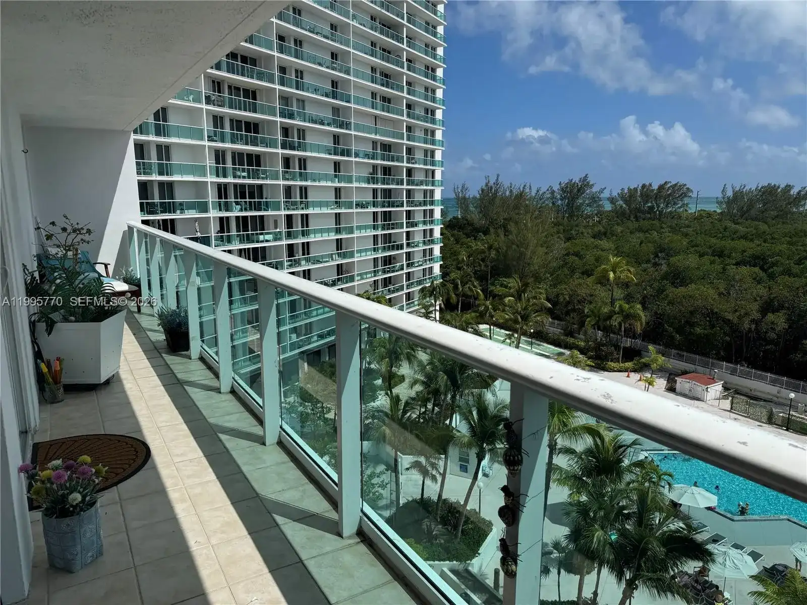 100 Bayview Dr # 725, Sunny Isles Beach FL 33160 photo 5
