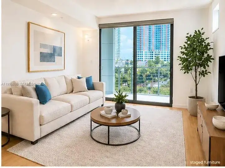 110 Washington Ave # 1710, Miami Beach FL 33139 photo 2