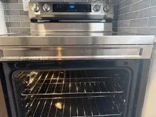 1607 NW 16th Ave # 1, Miami FL 33125 photo 5