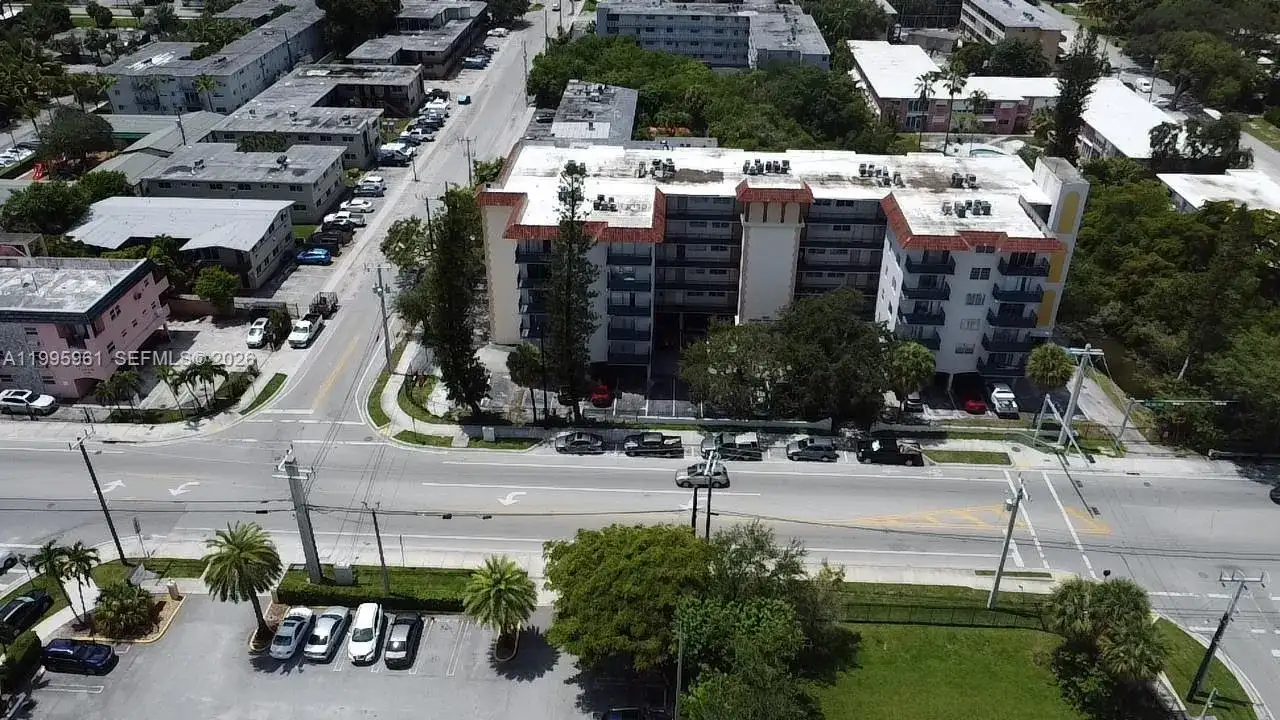 12590 NE 16th Ave # 608, North Miami FL 33161 photo 3