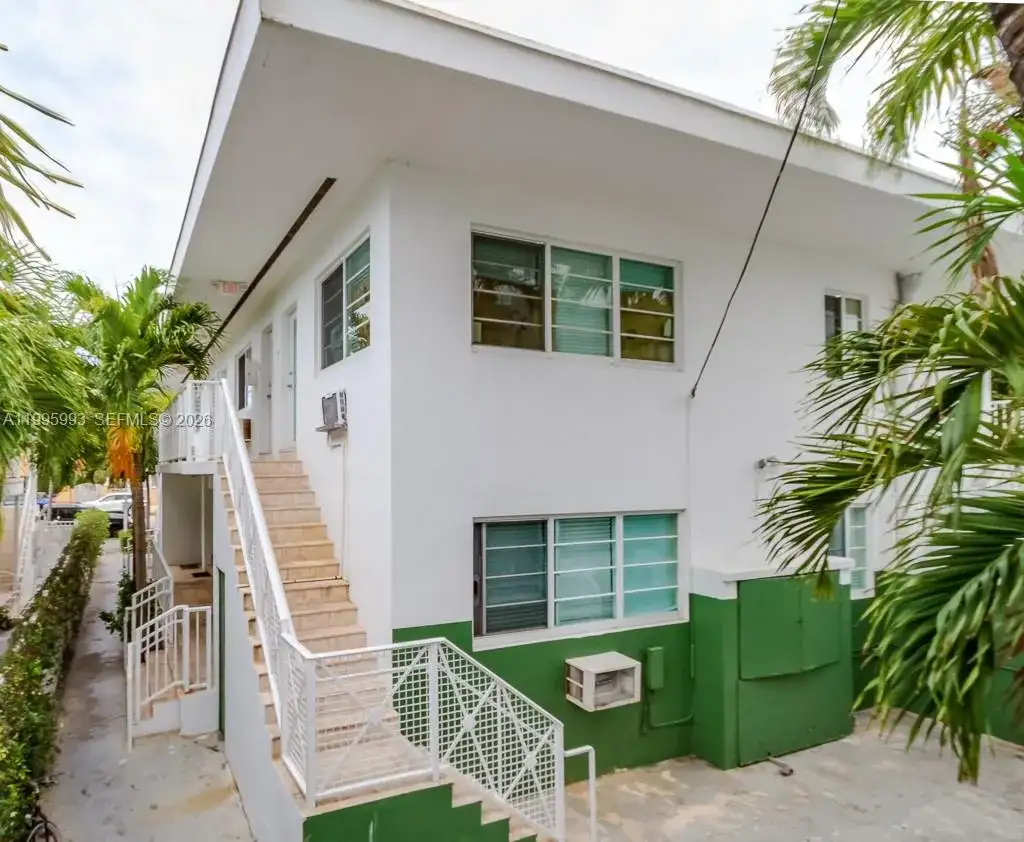 1024 Pennsylvania Ave # 4, Miami Beach FL 33139 photo 2