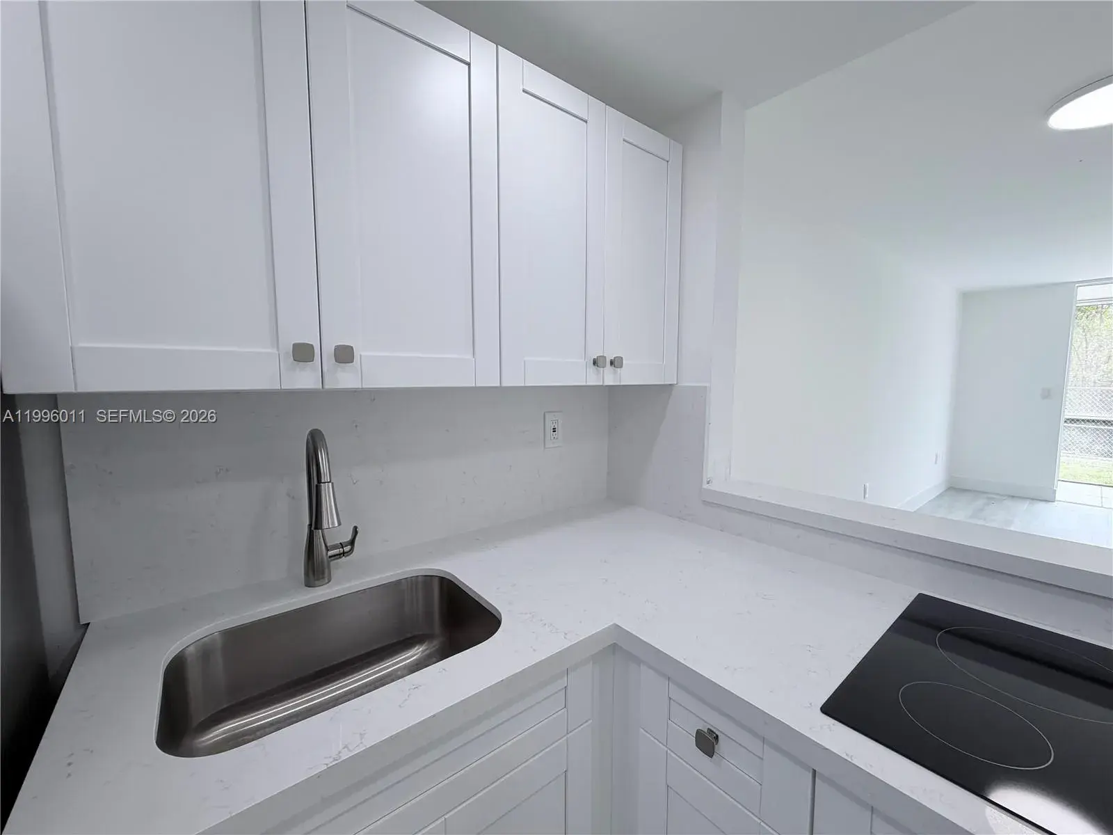 2980 Point East Dr # D112, Aventura FL 33160