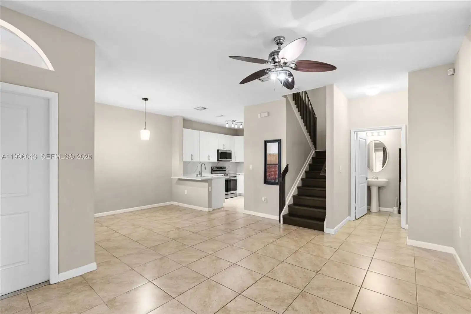 3540 NW 30th Pl, Lauderdale Lakes FL 33311 photo 5