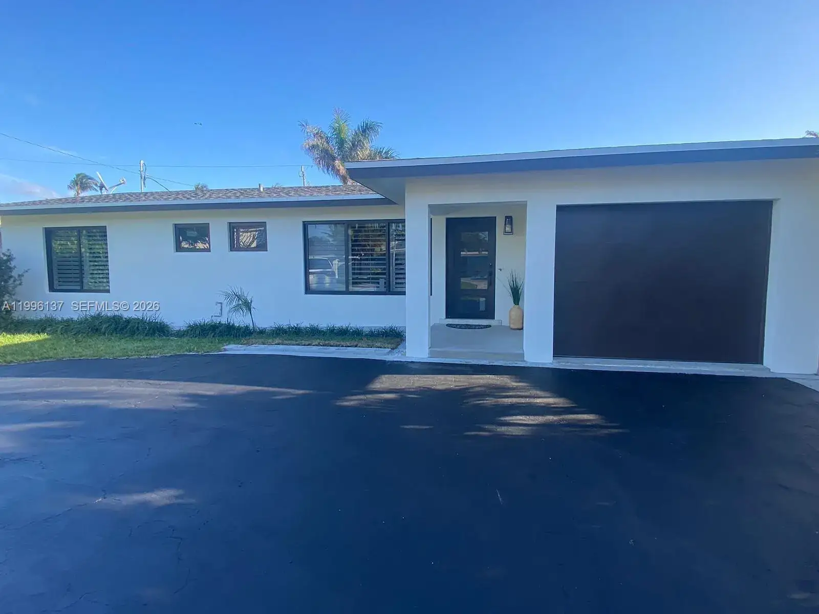 234 Avalon Ave, Lauderdale By The Sea FL 33308