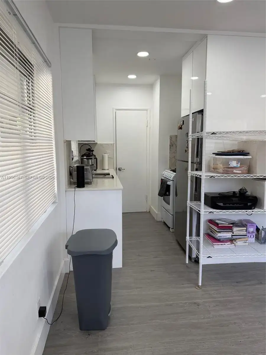 821 NE 6th St # 2, Hallandale Beach FL 33009 photo 4