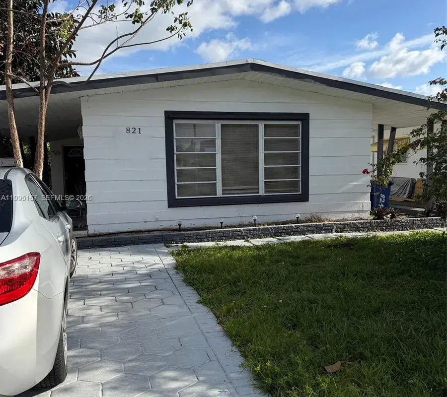 821 NE 6th St # 2, Hallandale Beach FL 33009