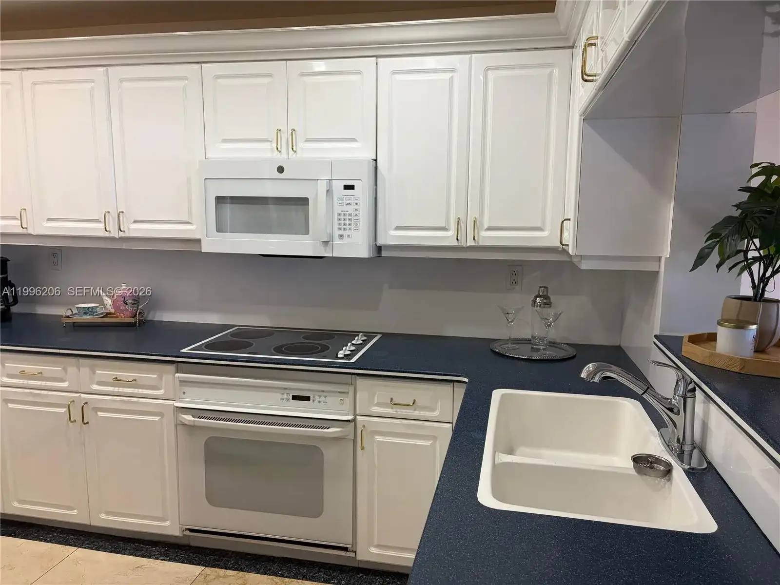 1717 N Bayshore Dr # 2254, Miami FL 33132 photo 4