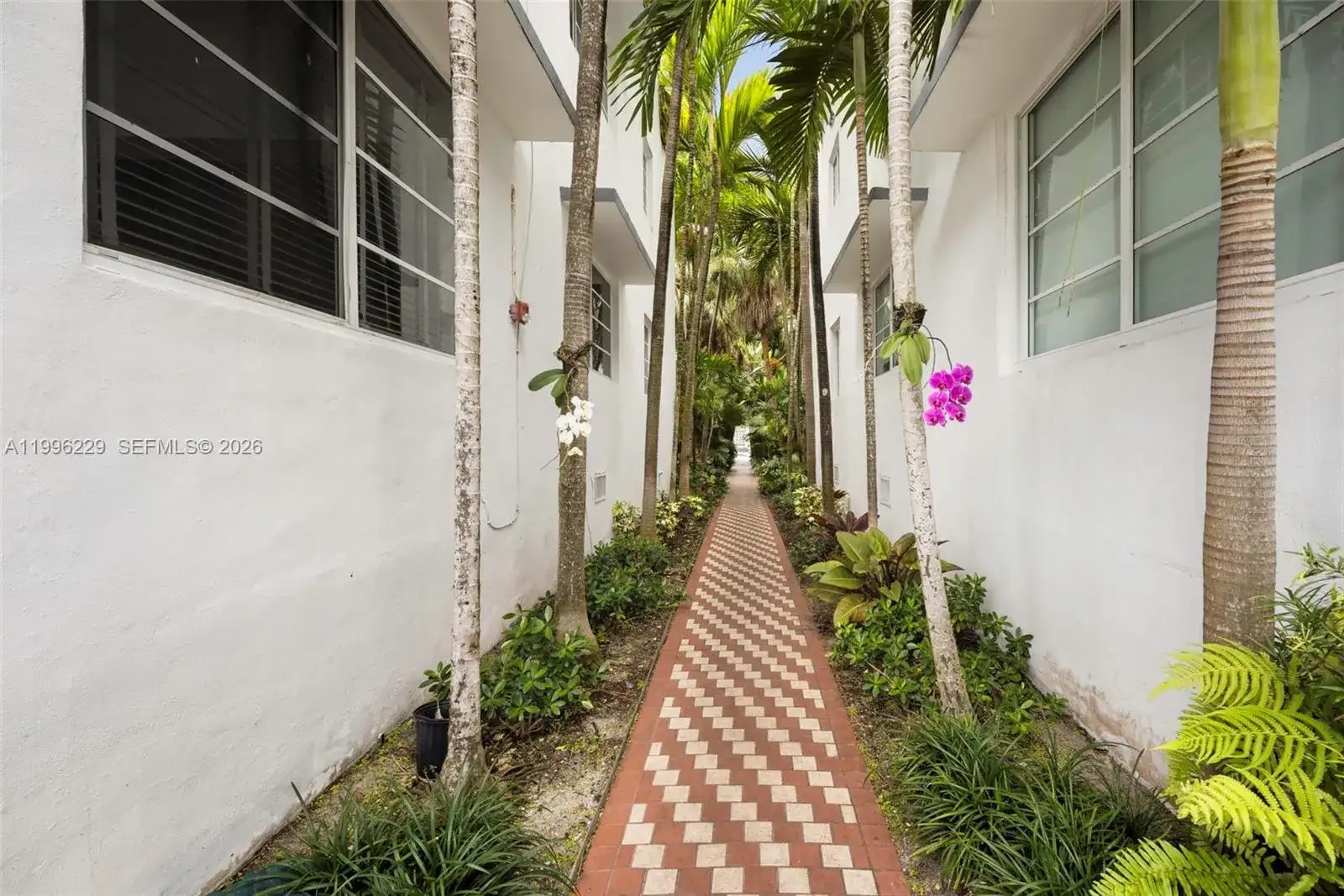 3915 N Meridian Ave # 201, Miami Beach FL 33140 photo 3