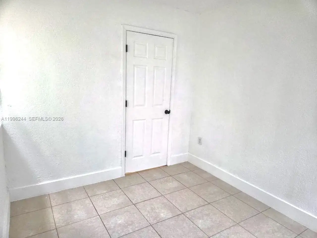 34 SW 6th Ave # 4, Dania Beach FL 33004 photo 4