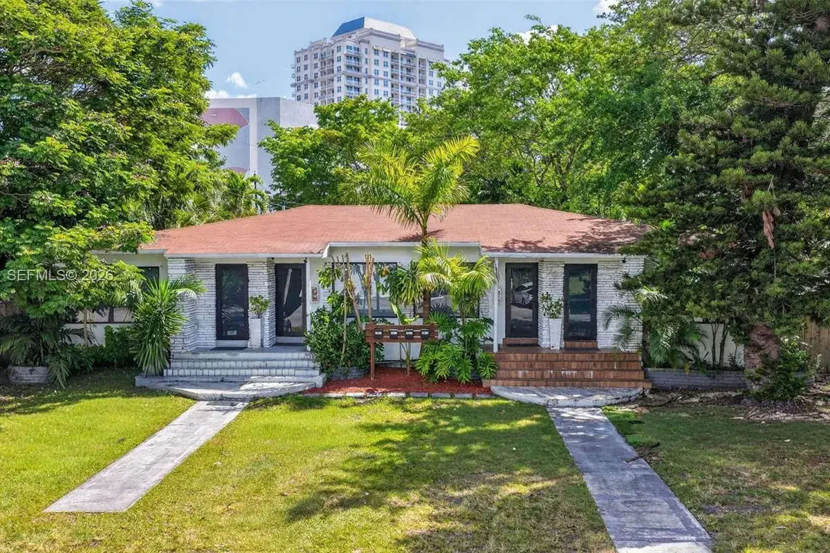 7811 NE 10th Ct, Miami FL 33138