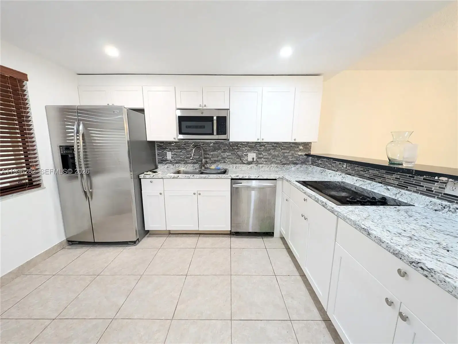 310 Lakeview Dr # 105, Weston FL 33326 photo 5