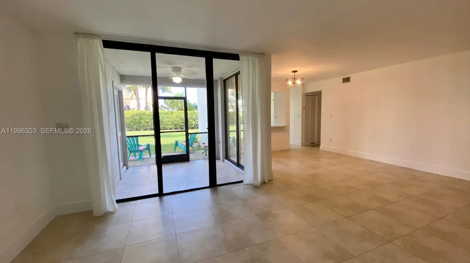 3552 Magellan Cir # 126, Aventura FL 33180