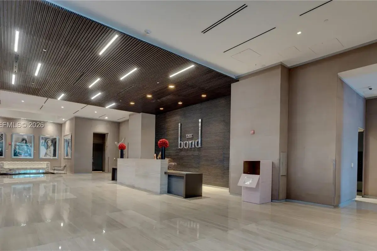 1080 Brickell Ave # 1801, Miami FL 33131