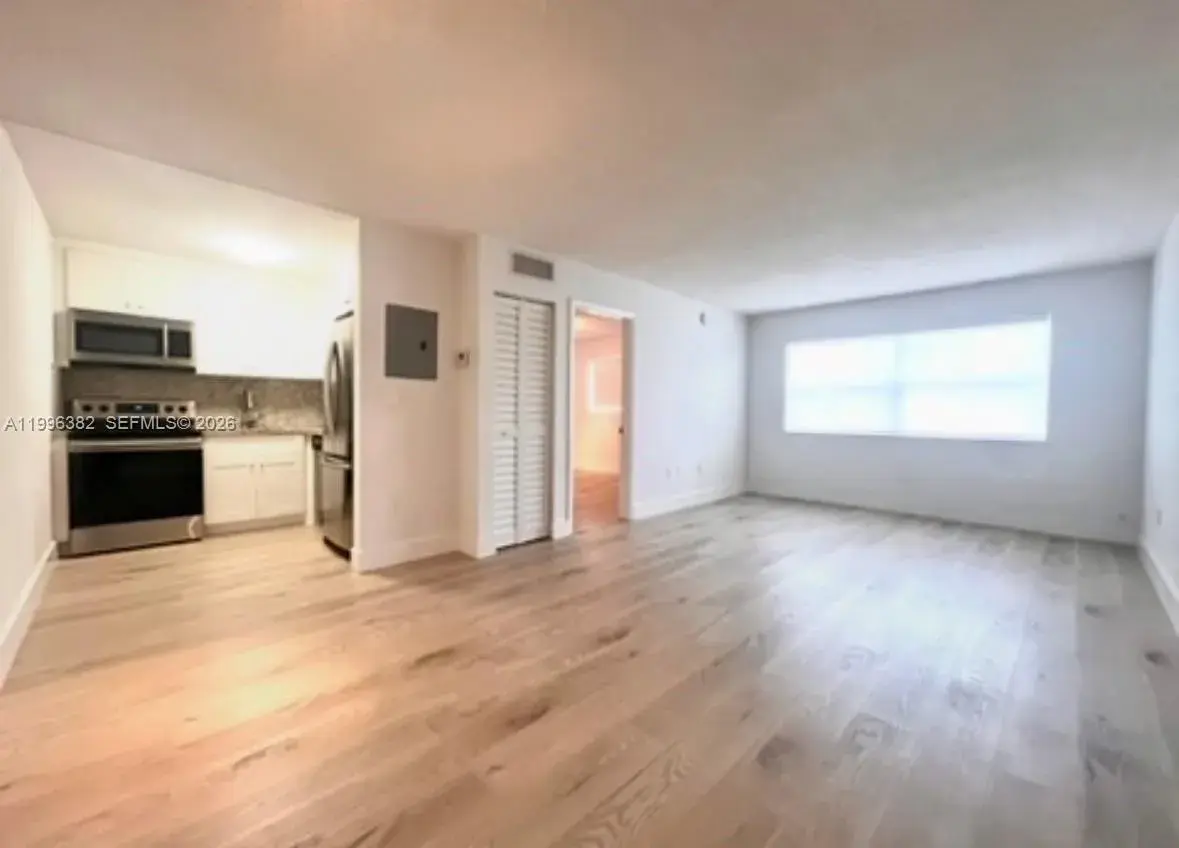 444 SW 4th St # 204, Miami FL 33130 photo 2