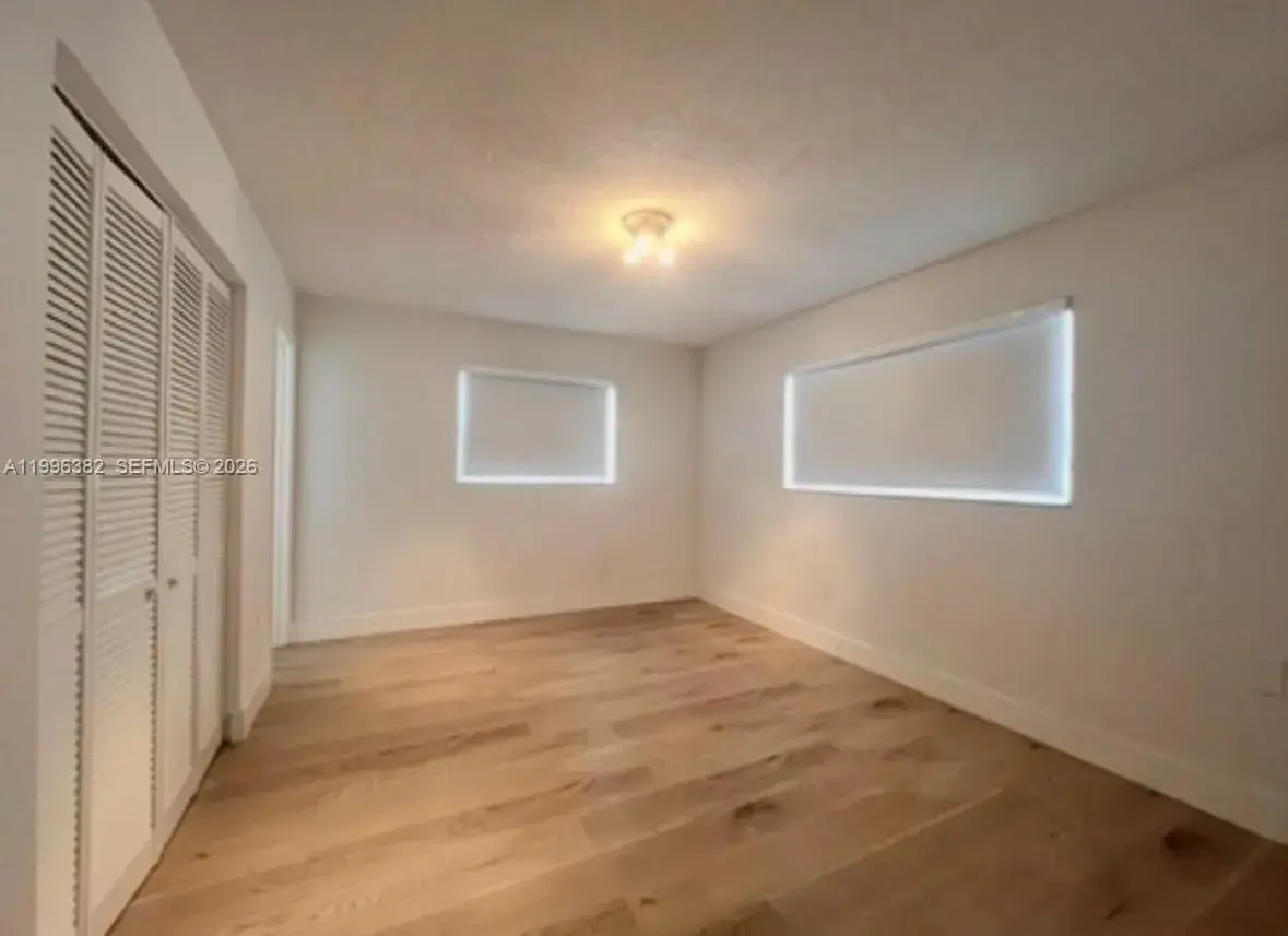444 SW 4th St # 204, Miami FL 33130 photo 5