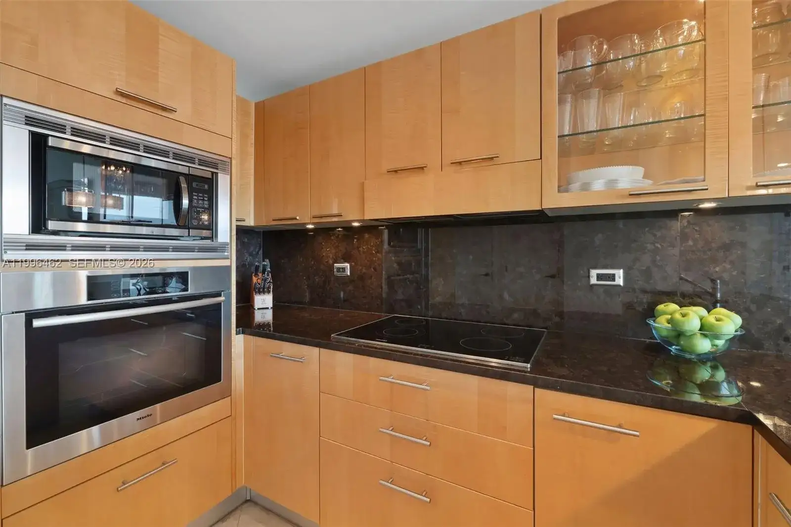 6799 Collins Ave # 1106, Miami Beach FL 33141 photo 3