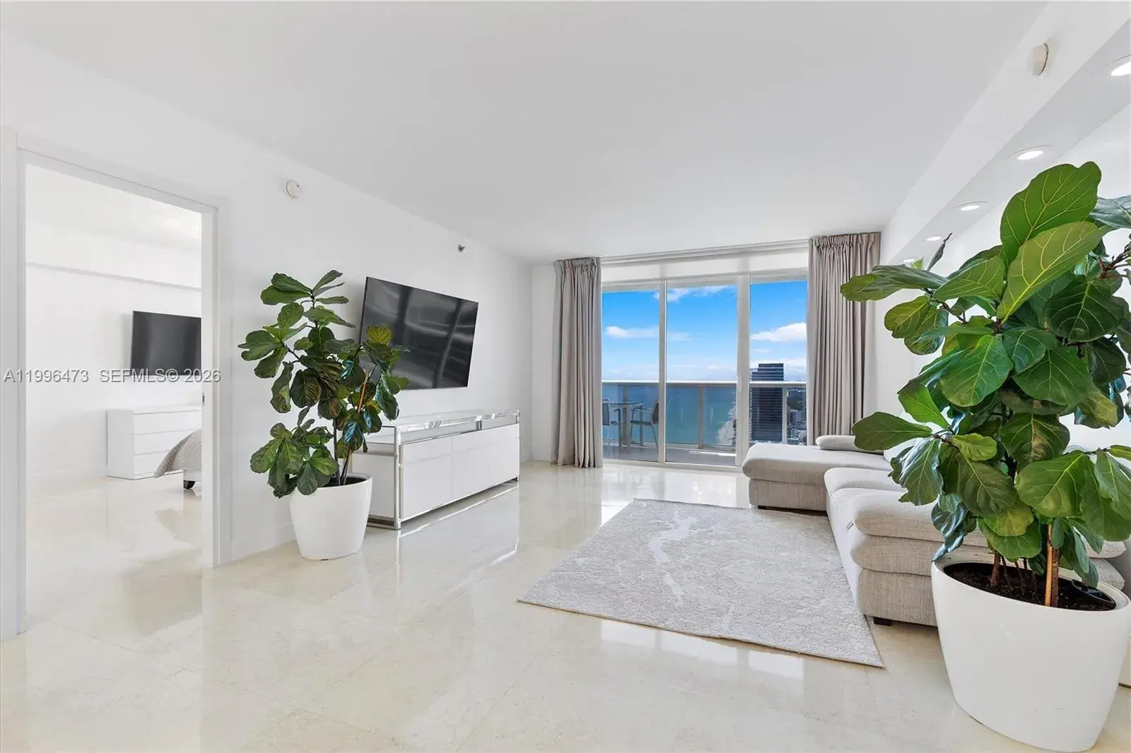 1830 S Ocean Dr # 4503, Hallandale Beach FL 33009