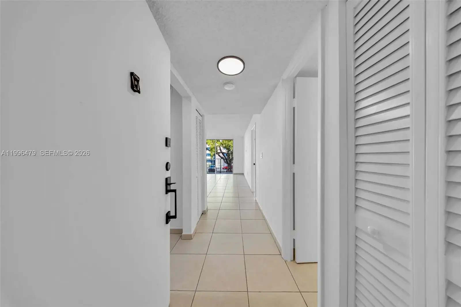 9360 Fontainebleau Blvd # 208, Miami FL 33172 photo 2