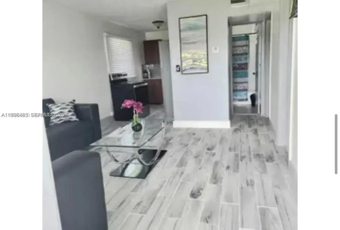 715 NW 7th Ave # 4, Hallandale Beach FL 33009