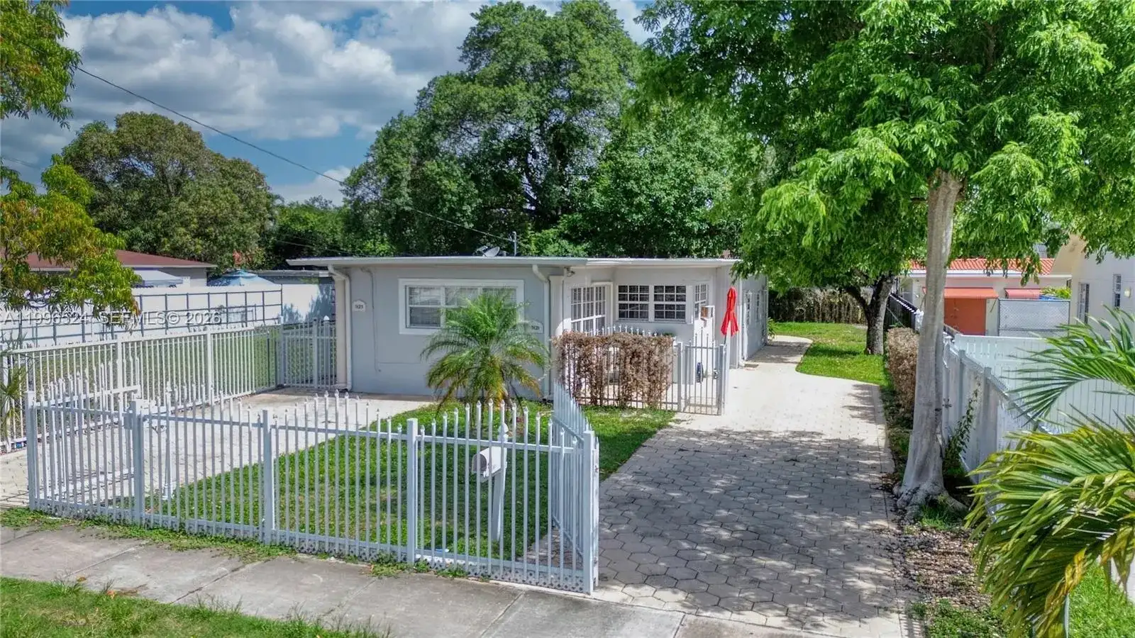 3121-3123 SW 25th Ter, Miami FL 33133 photo 2