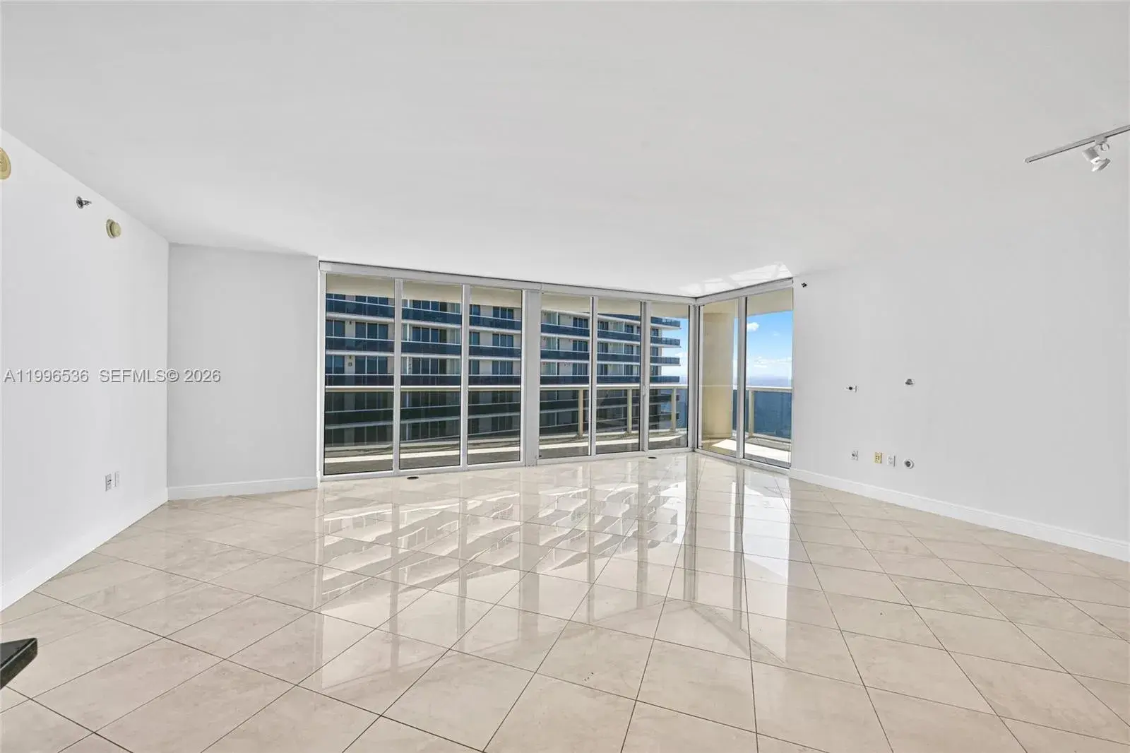1850 S Ocean Dr # 3510, Hallandale Beach FL 33009