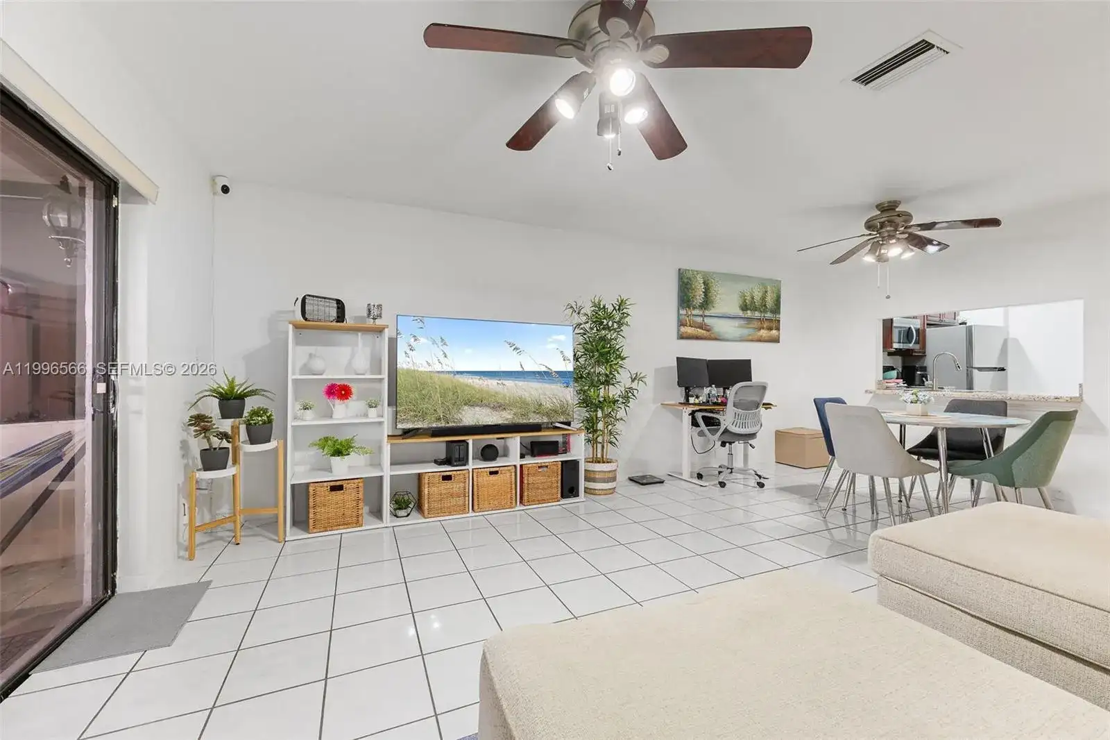 10500 NW 3rd St, Pembroke Pines FL 33026 photo 3