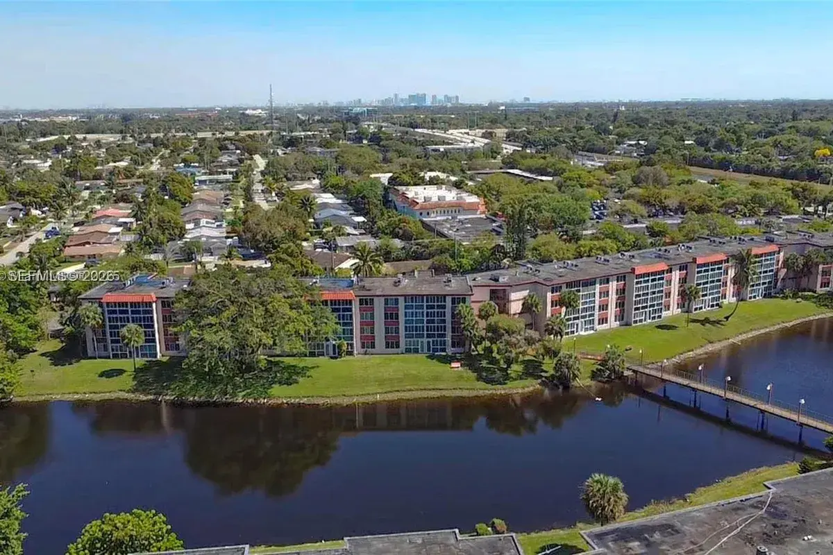 1103 NW 58th Ter # 116, Sunrise FL 33313