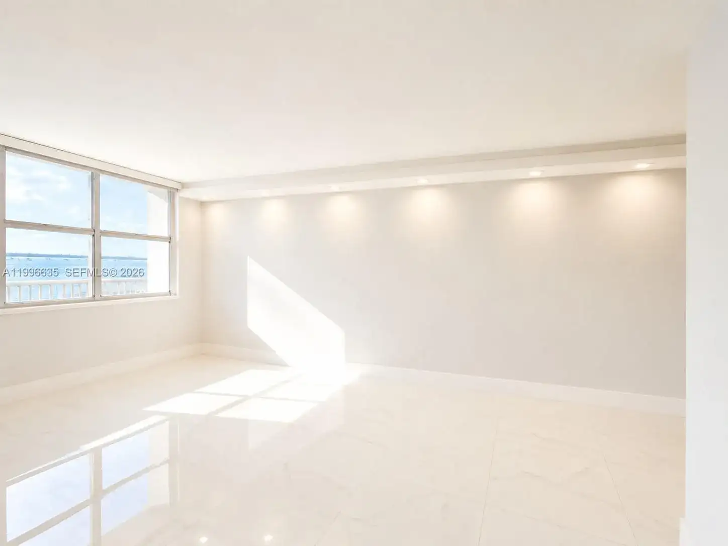 1420 Brickell Bay Dr # 702E, Miami FL 33131 photo 4