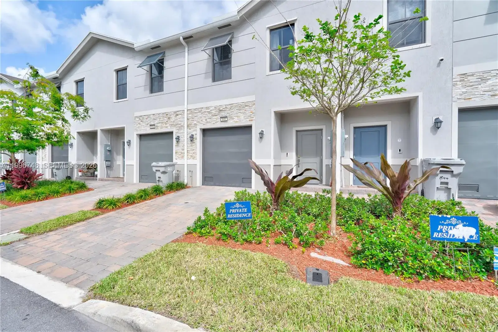 848 NW 3rd Ter, Pompano Beach FL 33060 photo 2