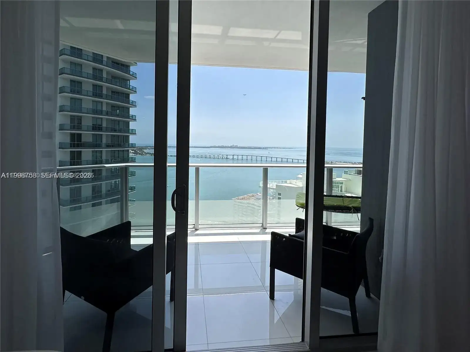 1300 Brickell Bay Dr # 3206, Miami FL 33131 photo 3