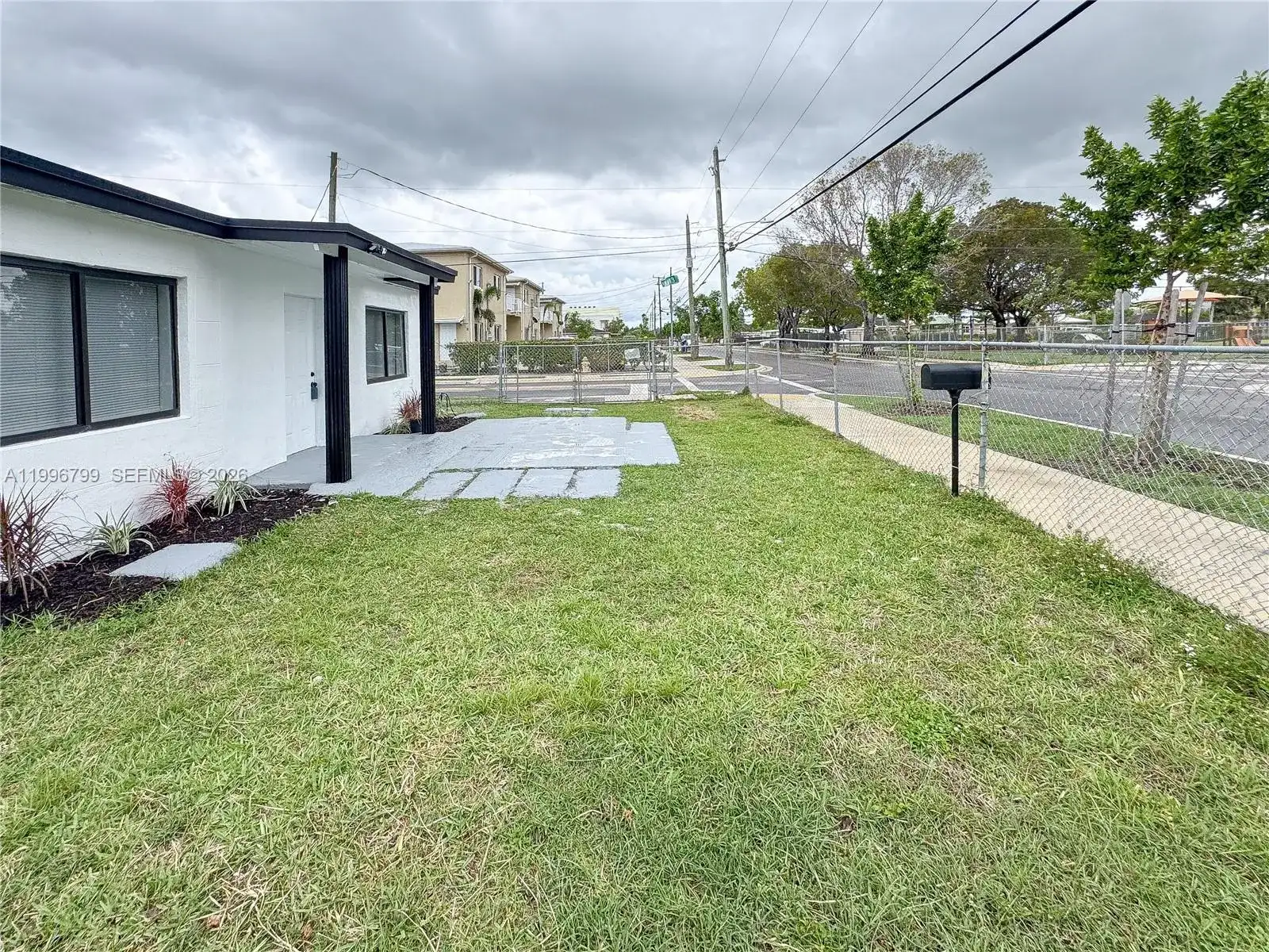 1305 NW 5th Ave, Florida City FL 33034 photo 2