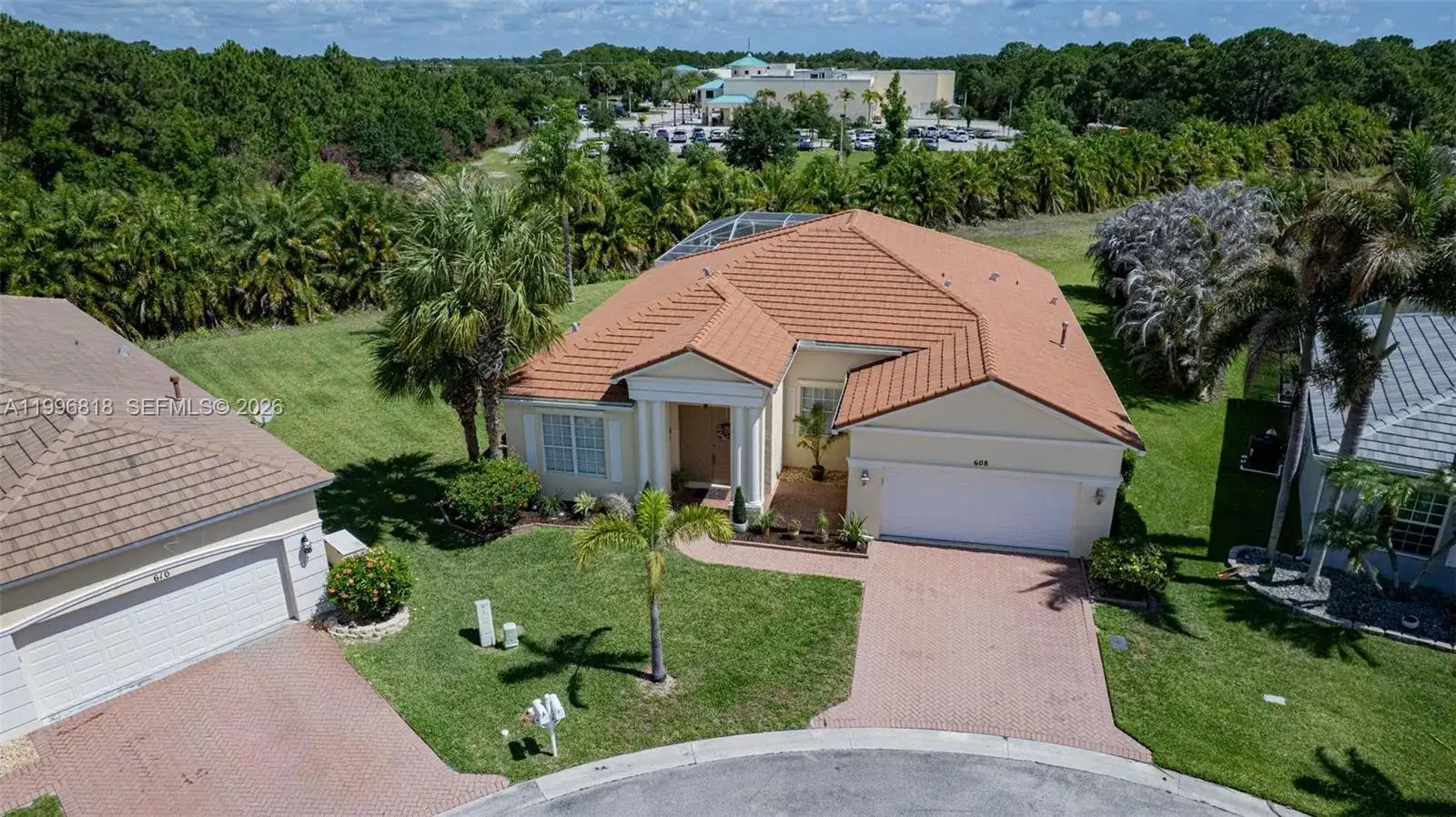 608 SW Chesapeake Ct, Port St. Lucie FL 34986 photo 2