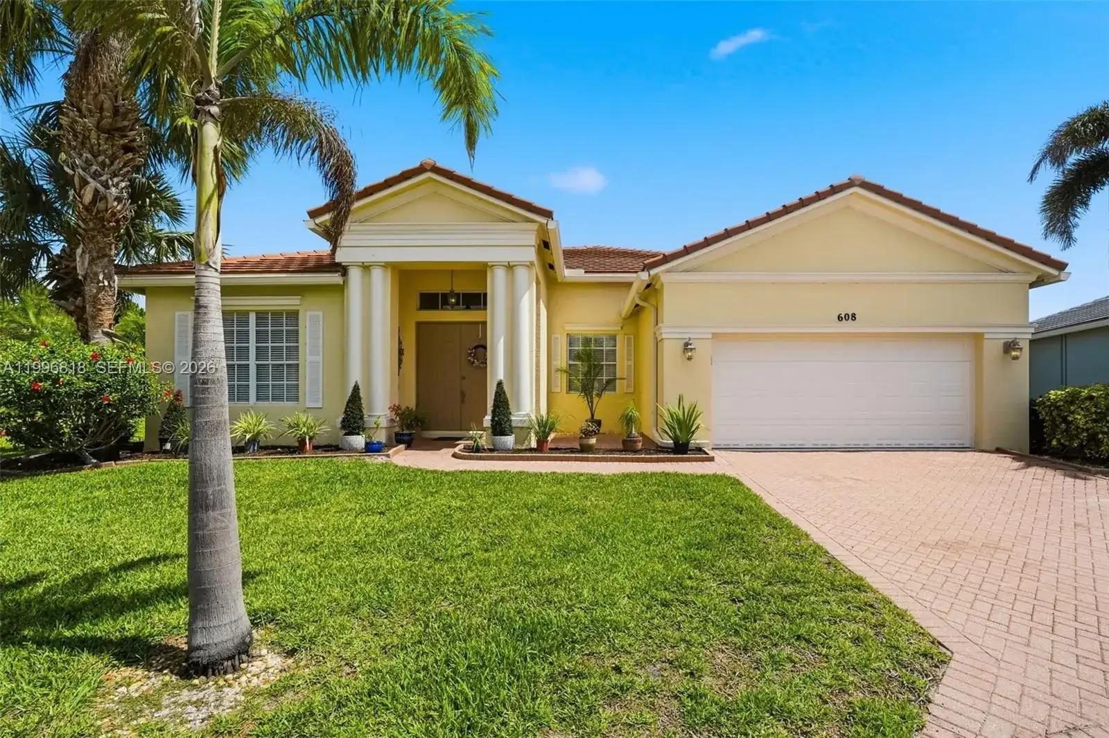 608 SW Chesapeake Ct, Port St. Lucie FL 34986 photo 3