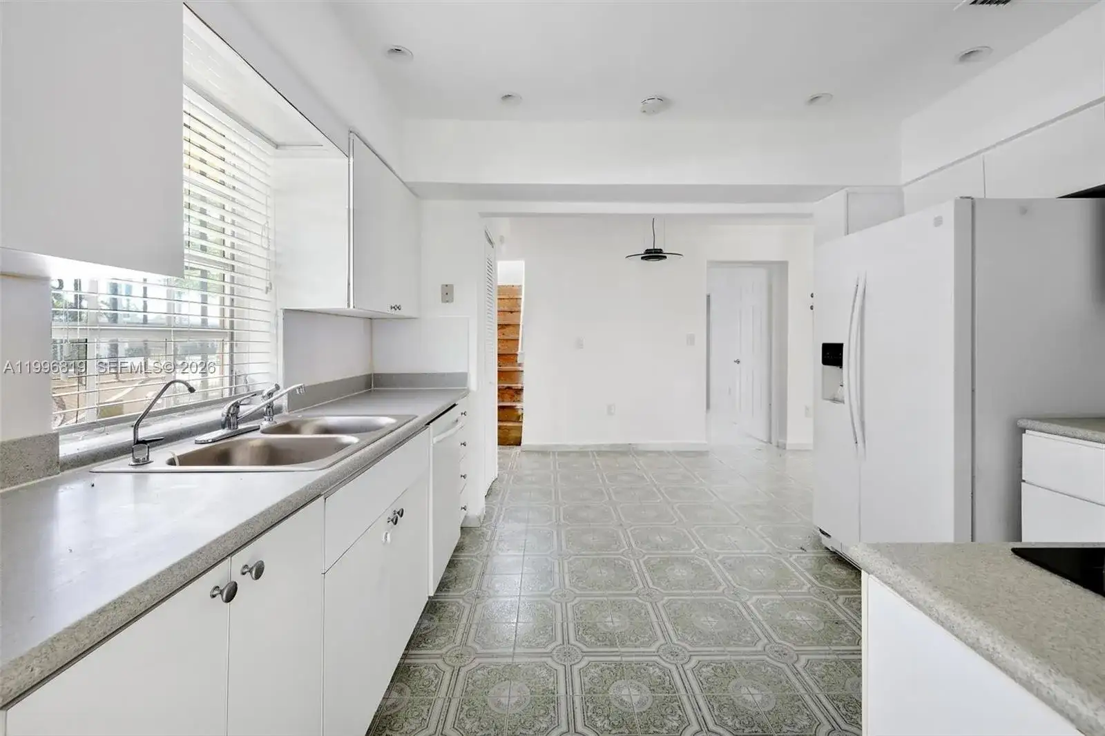 1545 Cantoria Ave, Coral Gables FL 33146 photo 4