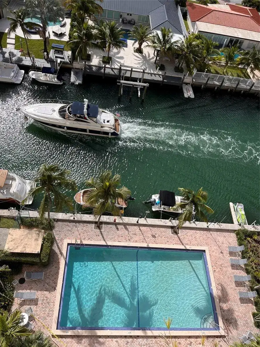 2350 NE 135th St # 308, North Miami FL 33181 photo 2