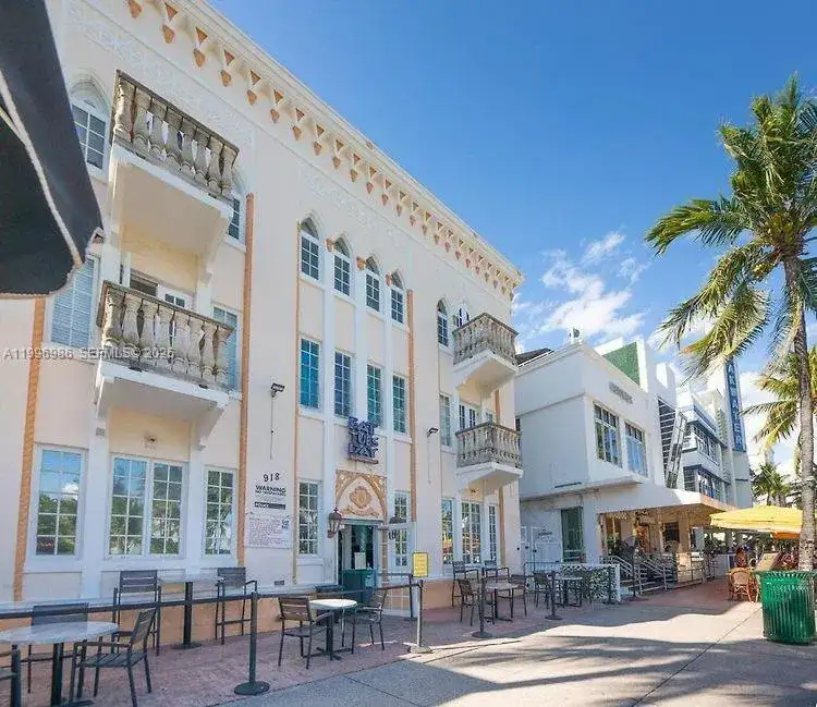 918 Ocean Dr # 203, Miami Beach FL 33139 photo 2
