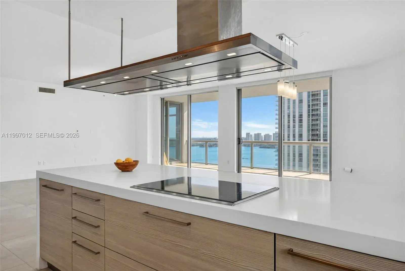 17301 Biscayne Blvd # 1401, North Miami Beach FL 33160