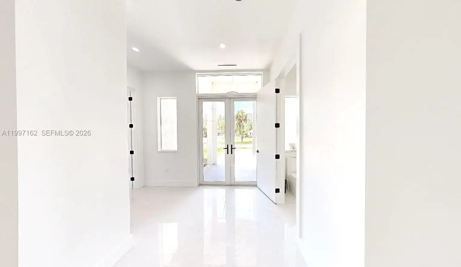 3762 32nd AVE SE, Naples FL 34117 photo 4