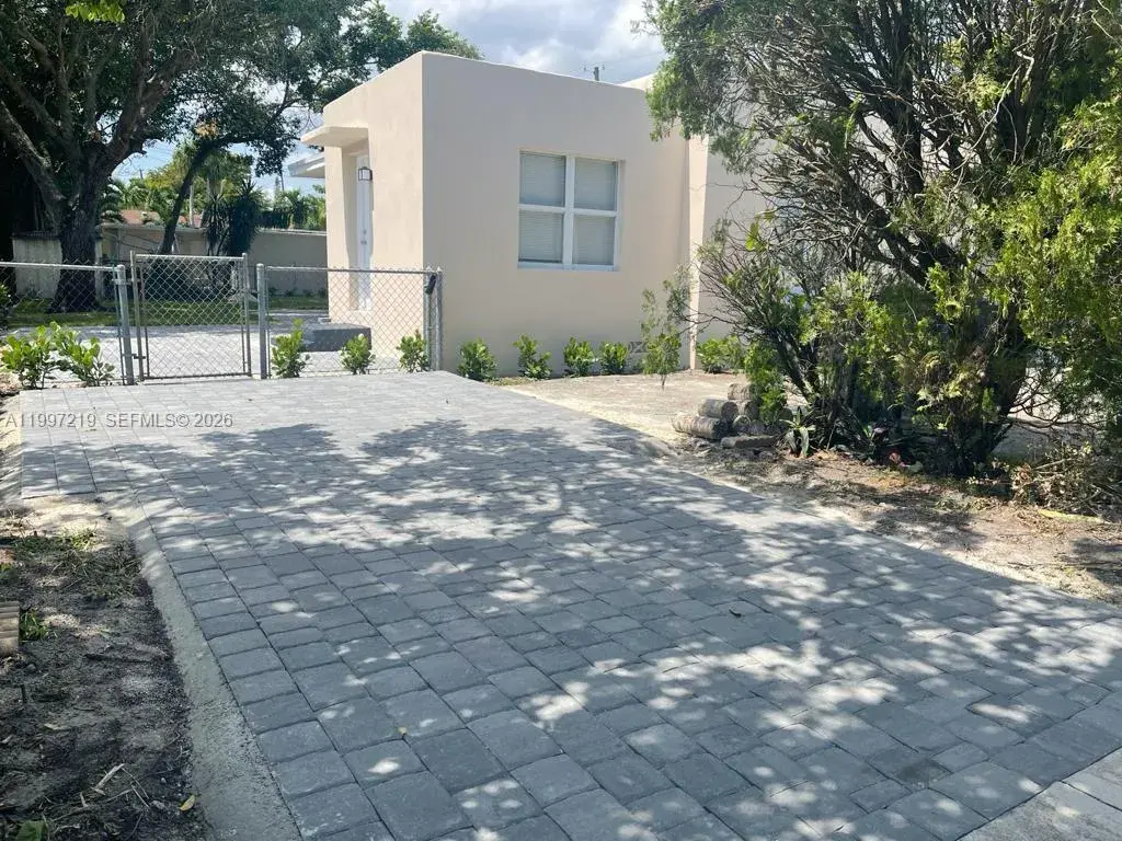 5800 Taylor St # 1, Hollywood FL 33021