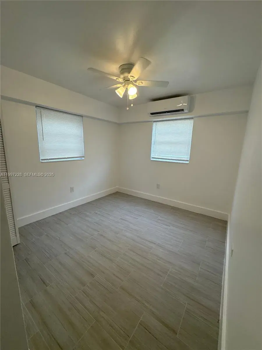 649 SW 7th St # 5, Miami FL 33130