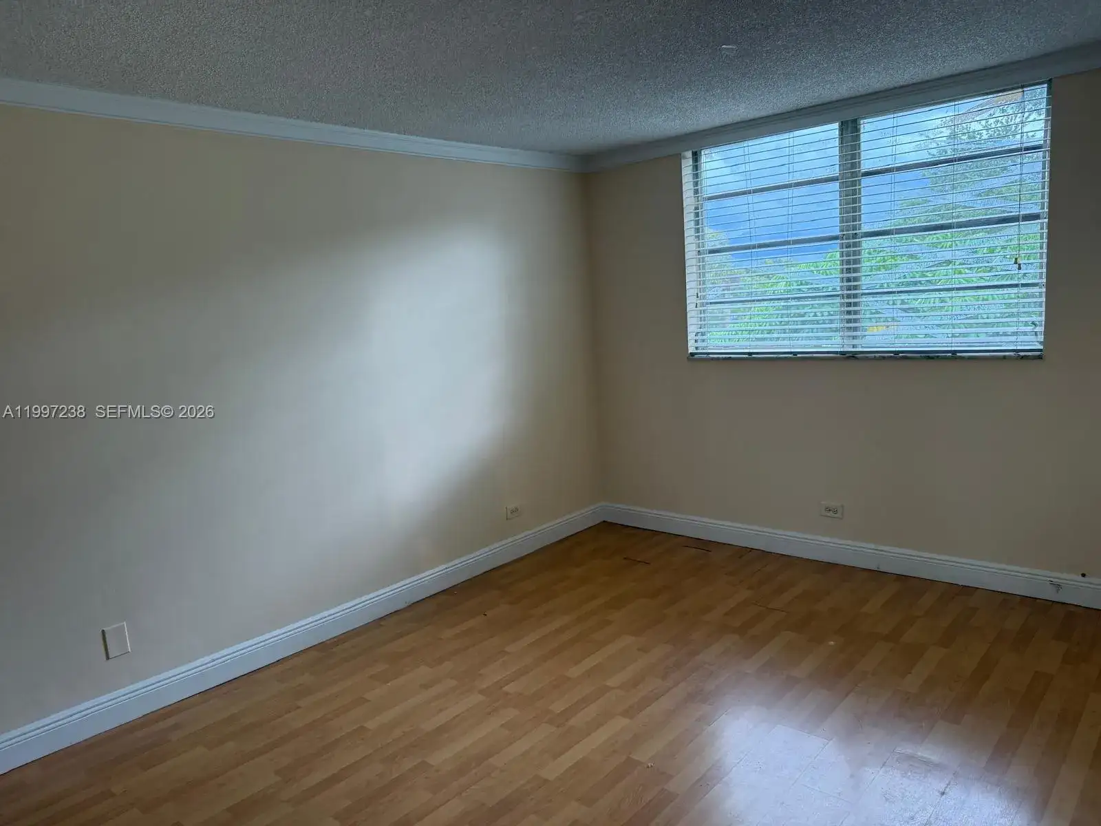 447 NE 195th St # 309, Miami FL 33179 photo 5