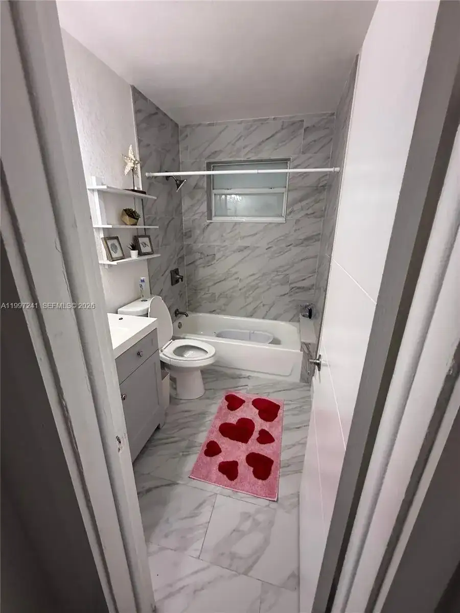 502 NE 163rd St, Miami FL 33162 photo 5