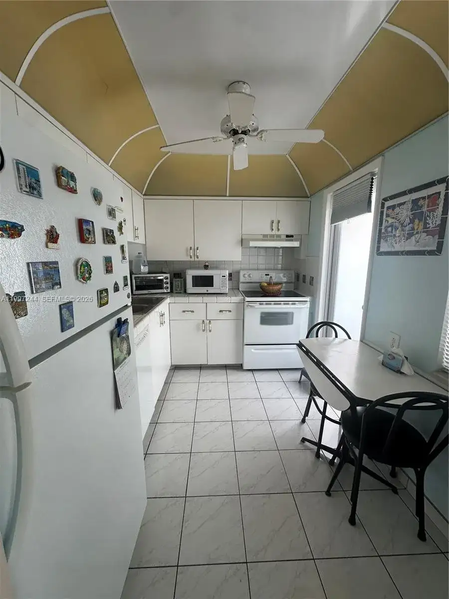 1445 Atlantic Shores Blvd # 307, Hallandale Beach FL 33009 photo 2