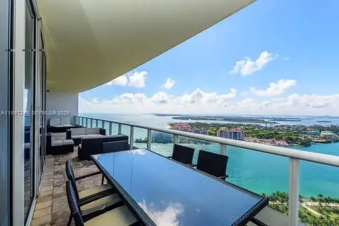 100 S Pointe Dr # 3101, Miami Beach FL 33139 photo 2