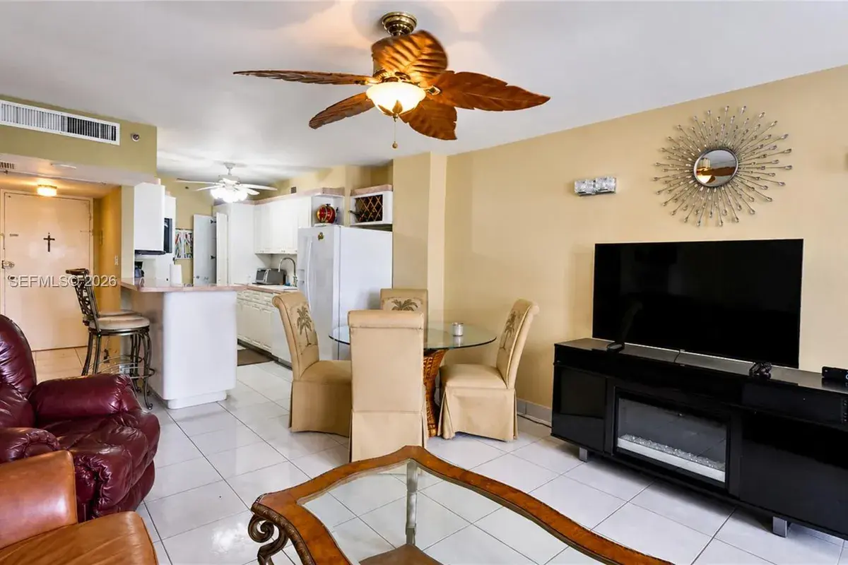100 Lincoln Rd # 422, Miami Beach FL 33139