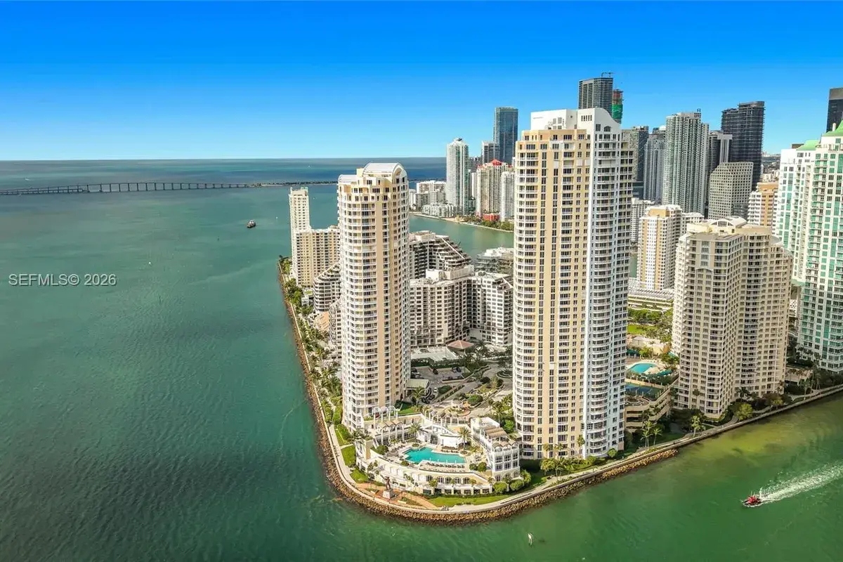 808 Brickell Key Dr # 2002, Miami FL 33131