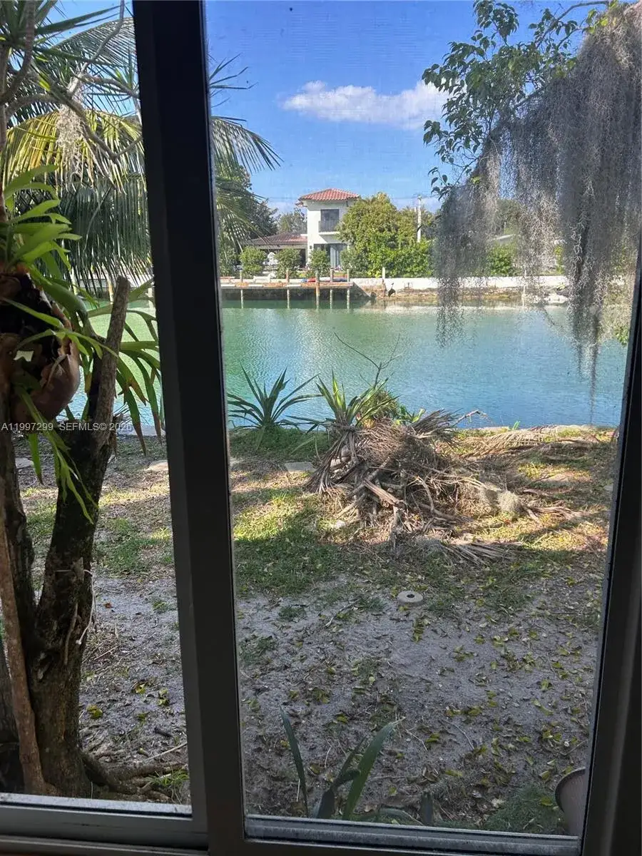 1785 Calais Dr # 6, Miami Beach FL 33141